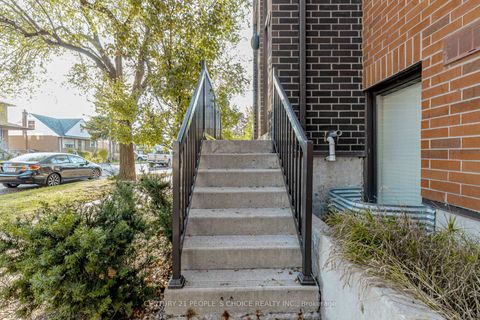 Photo 1 at 57 - 68 Winston Park Boulevard, CFB, Toronto