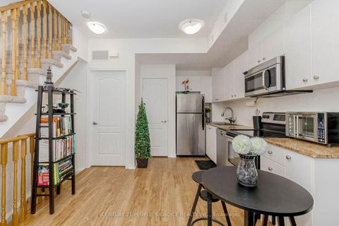 Photo 12 at 57 - 68 Winston Park Boulevard, CFB, Toronto