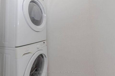 Photo 22 at 57 - 68 Winston Park Boulevard, CFB, Toronto