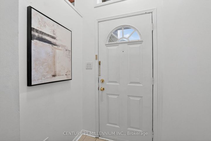 Photo 5 at 97 - 97 Spadina Road, Brampton West, Brampton