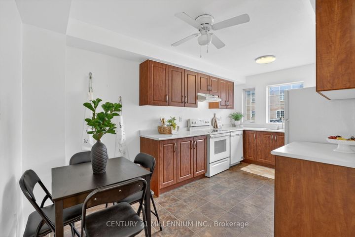 Photo 8 at 97 - 97 Spadina Road, Brampton West, Brampton