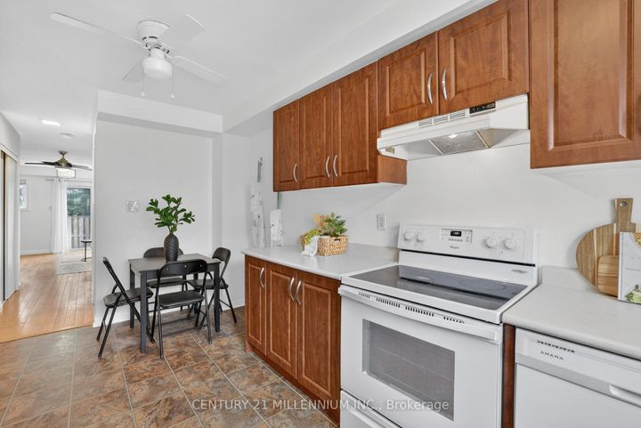 Photo 12 at 97 - 97 Spadina Road, Brampton West, Brampton