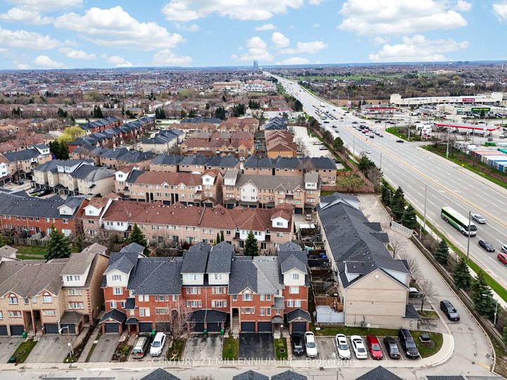 Photo 37 at 97 - 97 Spadina Road, Brampton West, Brampton