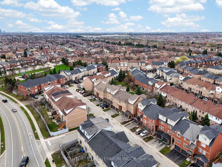 Photo 38 at 97 - 97 Spadina Road, Brampton West, Brampton