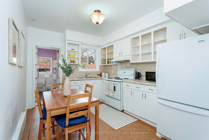 Photo 11 at 62 Marion Street, Roncesvalles, Toronto