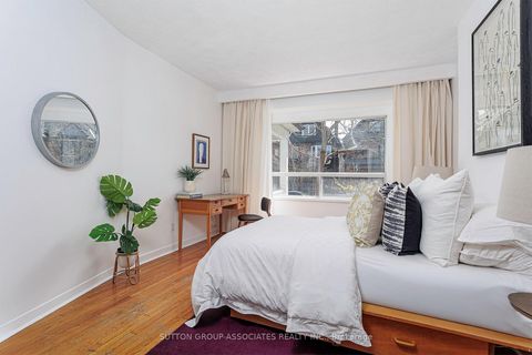 Photo 8 at 62 Marion Street, Roncesvalles, Toronto