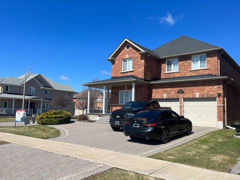 Photo 1 at 596 Vellore Park Avenue, Vellore Village, Vaughan