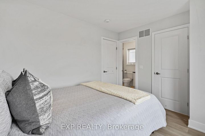 Photo 18 at 6 - 115 Shoreview Place, Lakeshore, Hamilton