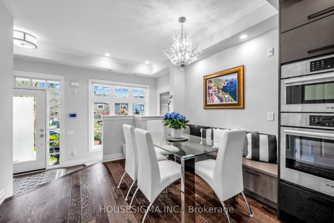 Photo 5 at 361 Roehampton Avenue, Mount Pleasant East, Toronto