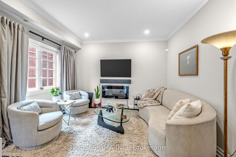 Photo 14 at 361 Roehampton Avenue, Mount Pleasant East, Toronto