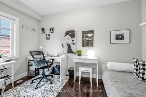 Photo 15 at 361 Roehampton Avenue, Mount Pleasant East, Toronto