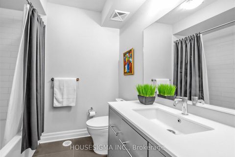 Photo 27 at 361 Roehampton Avenue, Mount Pleasant East, Toronto