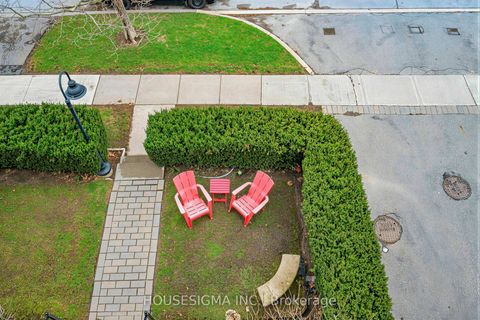 Photo 31 at 361 Roehampton Avenue, Mount Pleasant East, Toronto