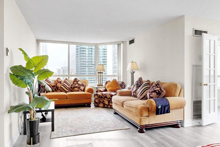 Photo 8 at 1603 - 3605 Kariya Drive, City Centre, Mississauga