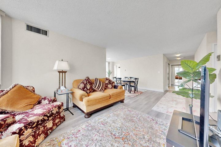 Photo 10 at 1603 - 3605 Kariya Drive, City Centre, Mississauga