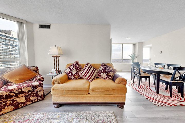 Photo 11 at 1603 - 3605 Kariya Drive, City Centre, Mississauga