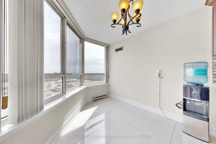 Photo 17 at 1603 - 3605 Kariya Drive, City Centre, Mississauga