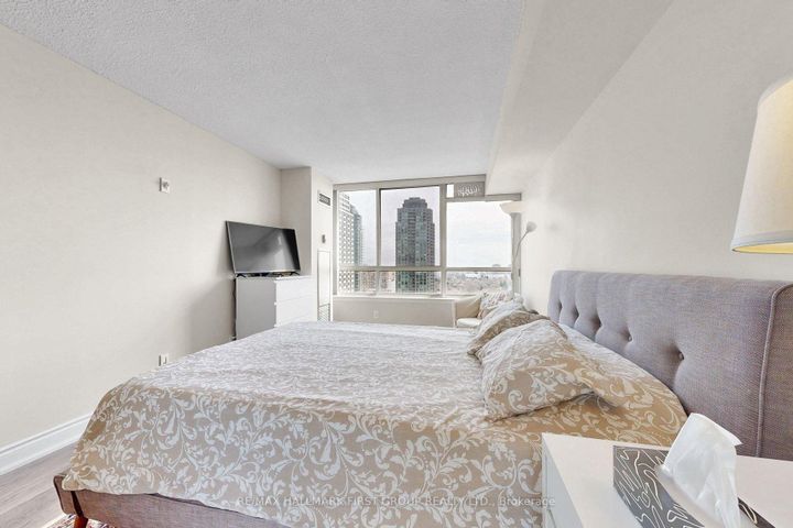 Photo 19 at 1603 - 3605 Kariya Drive, City Centre, Mississauga