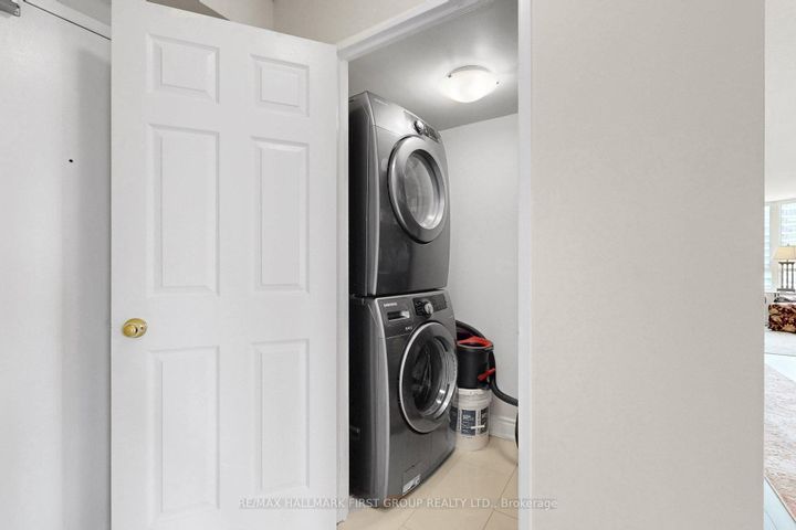 Photo 32 at 1603 - 3605 Kariya Drive, City Centre, Mississauga