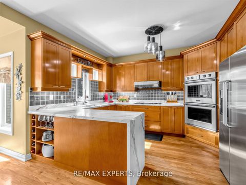 Photo 12 at 203 Thomson Creek Boulevard, Islington Woods, Vaughan