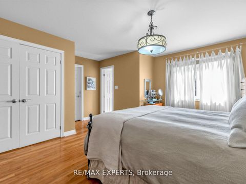 Photo 22 at 203 Thomson Creek Boulevard, Islington Woods, Vaughan