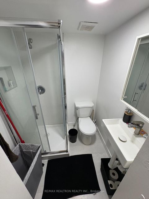 Photo 6 at 143 Peel Street, Wellington, Barrie