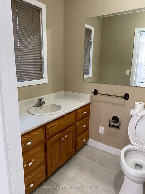 Photo 12 at 143 Peel Street, Wellington, Barrie