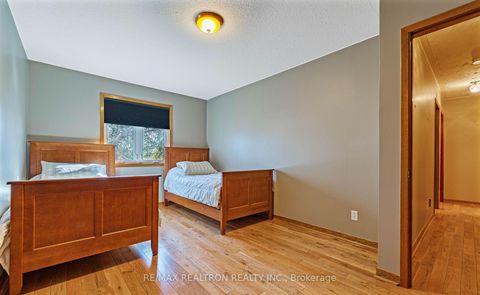 Photo 17 at 143 Peel Street, Wellington, Barrie