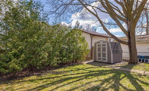 Photo 26 at 143 Peel Street, Wellington, Barrie