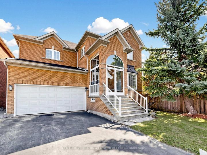Photo 1 at 19 Fountain Court, Rouge Woods, Richmond Hill