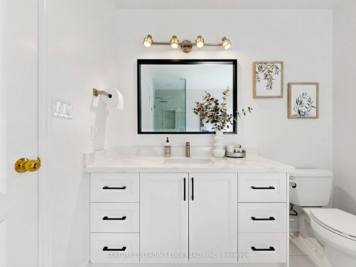 Photo 27 at 19 Fountain Court, Rouge Woods, Richmond Hill