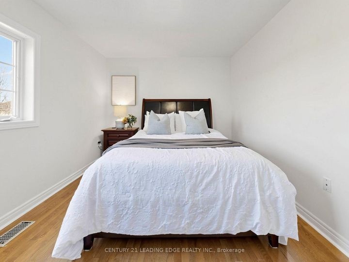 Photo 33 at 19 Fountain Court, Rouge Woods, Richmond Hill