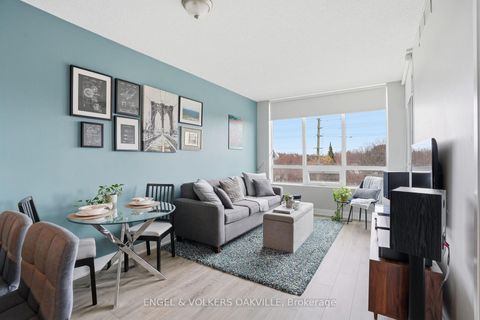 Photo 8 at 528 - 7608 Yonge Street, Yorkhill, Vaughan