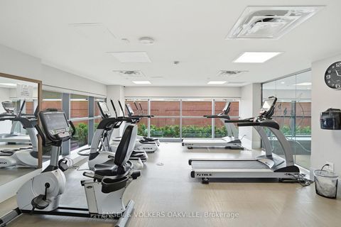 Photo 16 at 528 - 7608 Yonge Street, Yorkhill, Vaughan