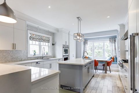 Photo 6 at 34 Lambeth Road, Humber Valley, Toronto