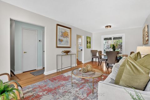 Photo 7 at 128 Woodfern Drive, Ionview, Toronto