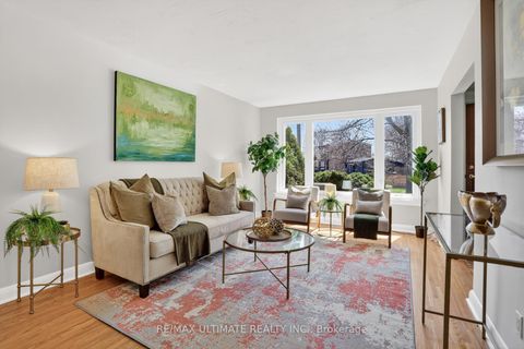 Photo 9 at 128 Woodfern Drive, Ionview, Toronto