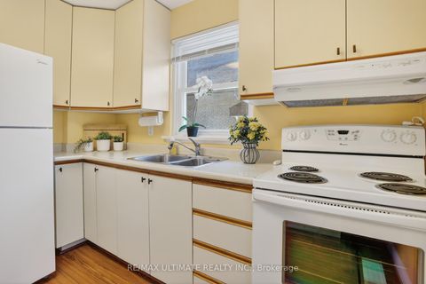 Photo 15 at 128 Woodfern Drive, Ionview, Toronto