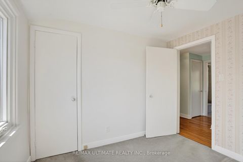 Photo 23 at 128 Woodfern Drive, Ionview, Toronto