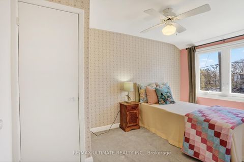 Photo 28 at 128 Woodfern Drive, Ionview, Toronto