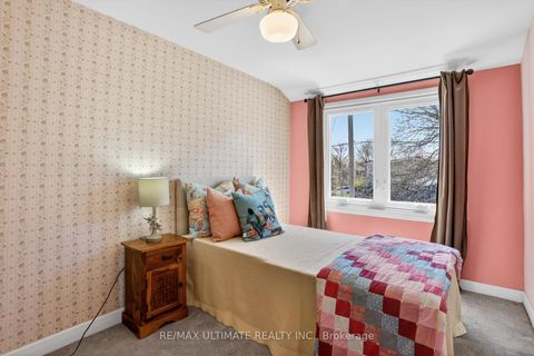 Photo 29 at 128 Woodfern Drive, Ionview, Toronto