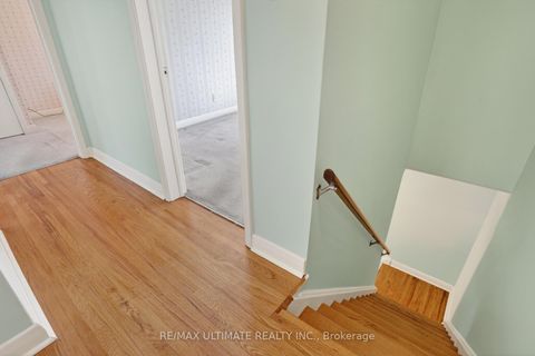 Photo 31 at 128 Woodfern Drive, Ionview, Toronto