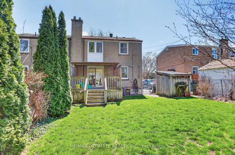 Photo 41 at 128 Woodfern Drive, Ionview, Toronto