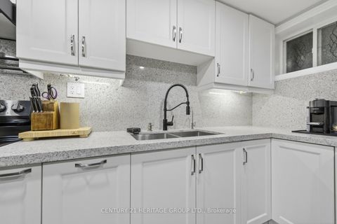 Photo 25 at 137 Cunningham Drive, Ardagh, Barrie