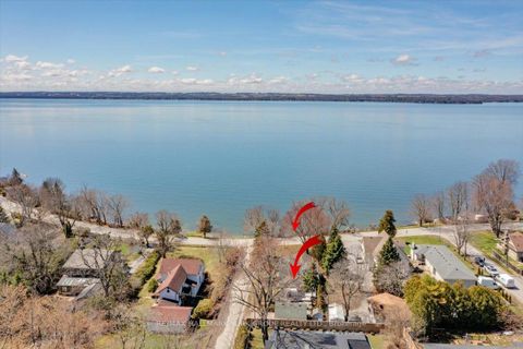 Photo 6 at 181 Lake Drive N, Historic Lakeshore Communities, Georgina