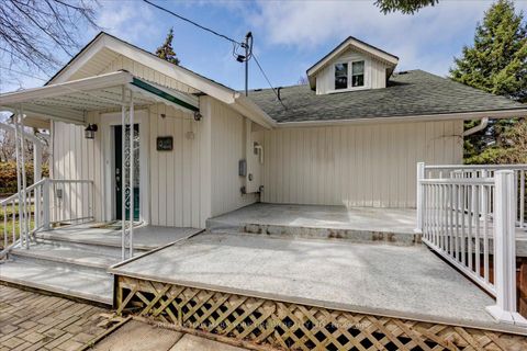 Photo 13 at 181 Lake Drive N, Historic Lakeshore Communities, Georgina