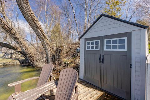 Photo 46 at 181 Lake Drive N, Historic Lakeshore Communities, Georgina