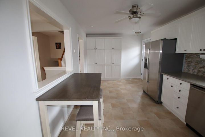 Photo 5 at 469 Maine Street, Kedron, Oshawa