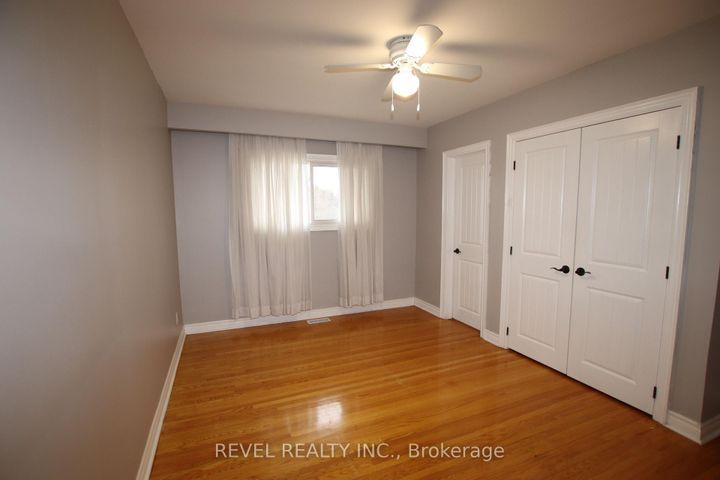 Photo 12 at 469 Maine Street, Kedron, Oshawa