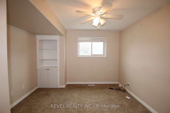 Photo 16 at 469 Maine Street, Kedron, Oshawa